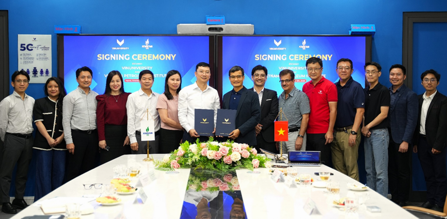 Lãnh đạo VPI và VinUni trao Biên bản ghi nhớ hợp tác, thống nhất thúc đẩy các hoạt động nghiên cứu, đào tạo và chuyển giao công nghệ trong lĩnh vực công nghệ số và chuyển dịch năng lượng.