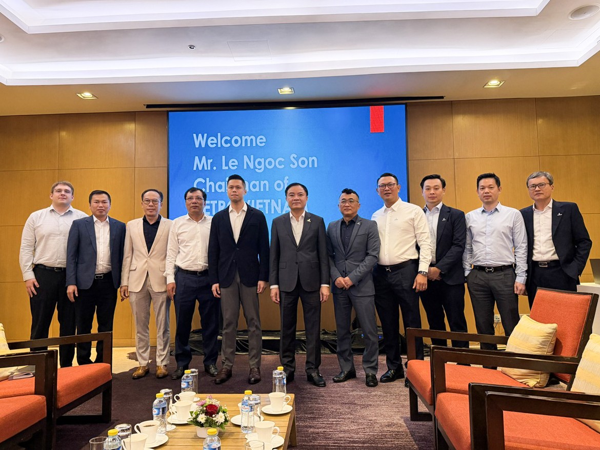 Lãnh đạo PETROVIETNAM, PV Power và PSGC tại buổi làm việc.