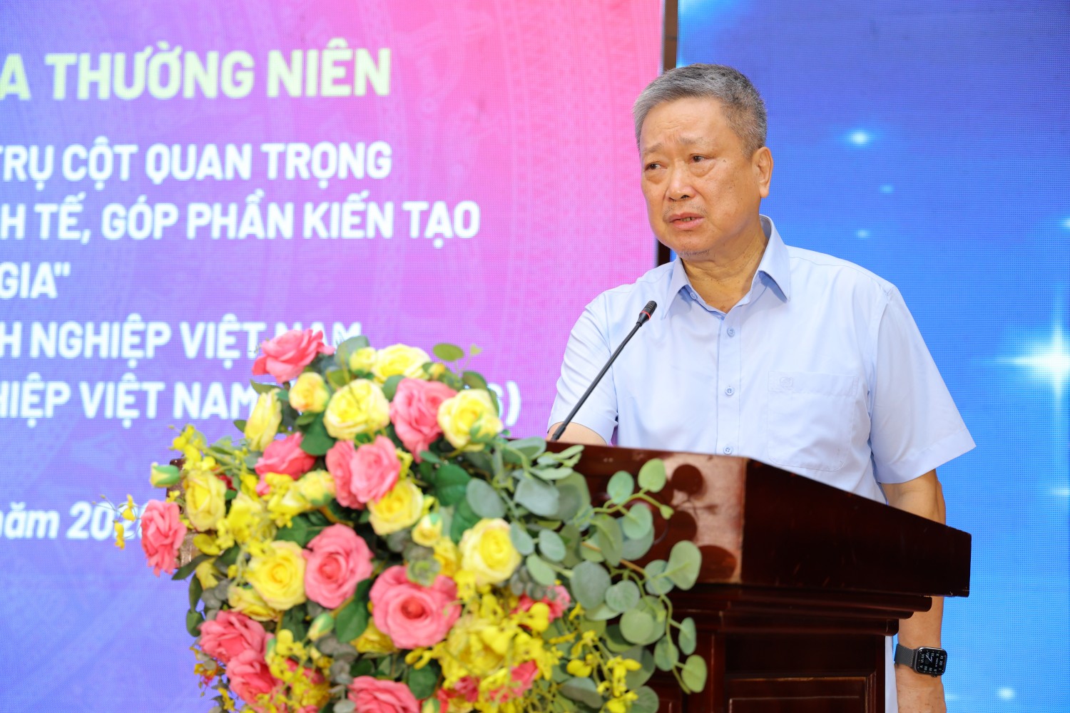 Ông Hồ Anh Tuấn - Trưởng Ban Tổ chức triển khai Cuộc vận động “Xây dựng Văn hóa Doanh nghiệp Việt Nam”, Chủ tịch VNABC phát biểu tại buổi gặp mặt.