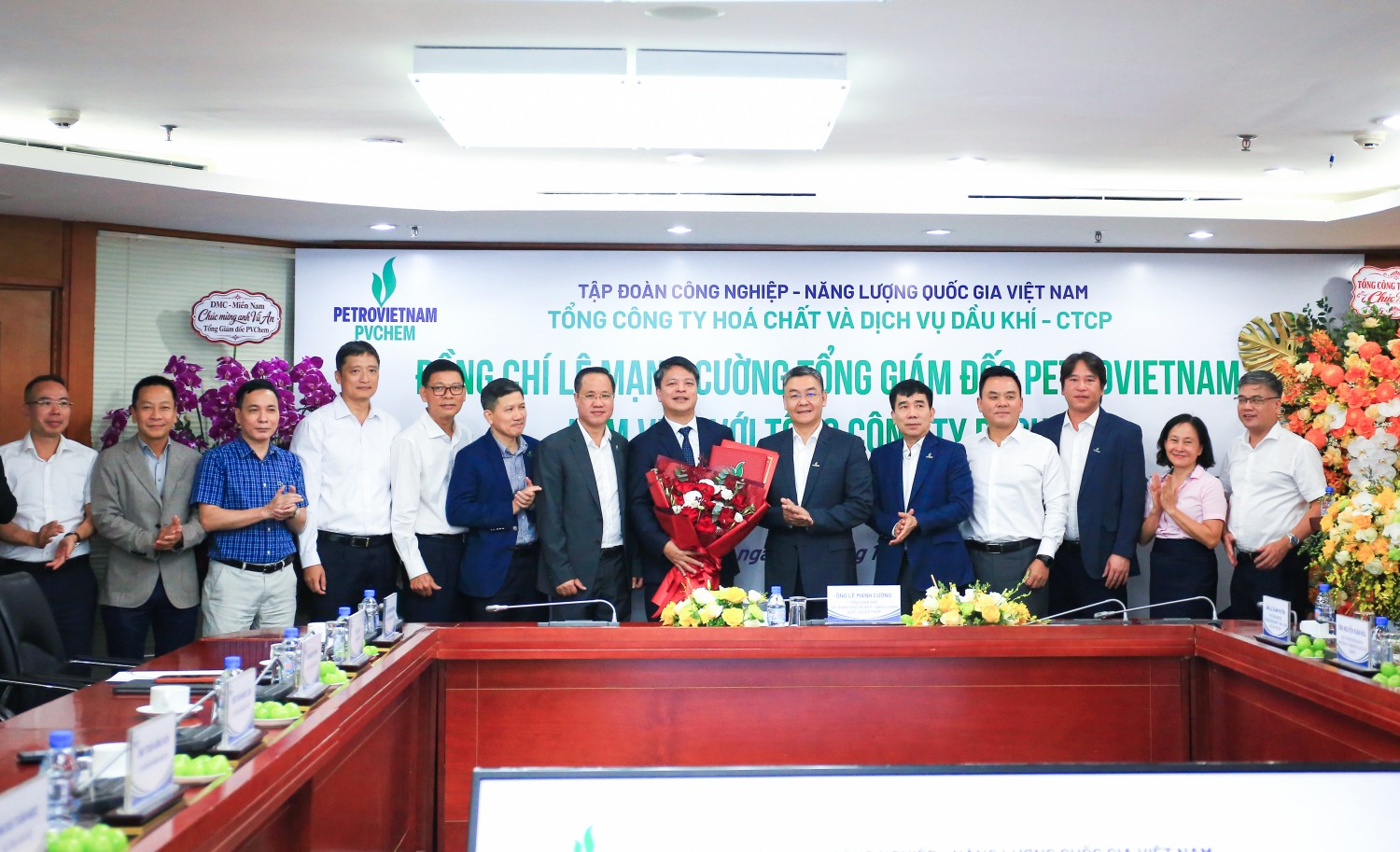 Lãnh đạo PETROVIETNAM, PVChem chúc mừng tân Tổng Giám đốc PVChem