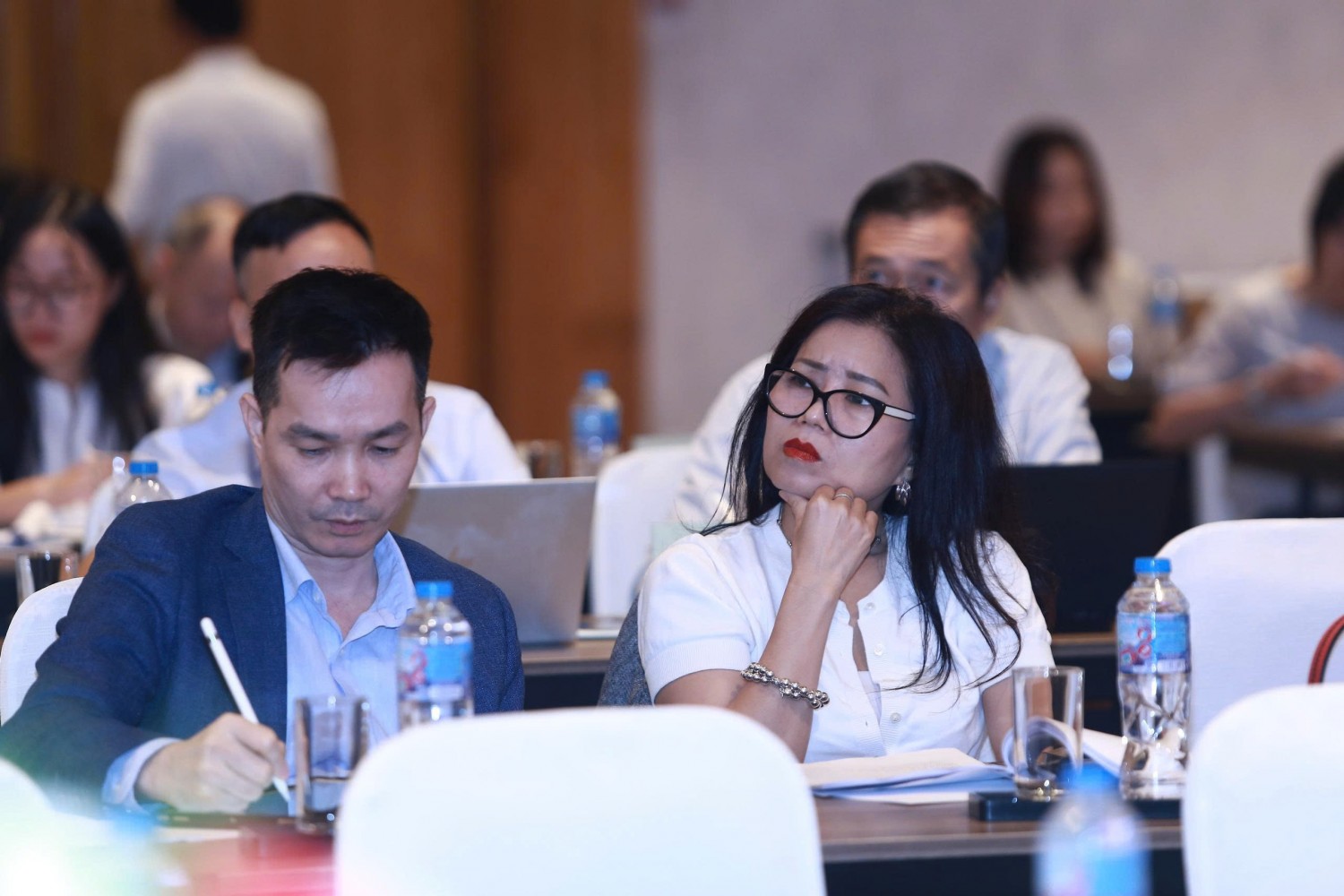 Các đại biểu tham dự hội nghị