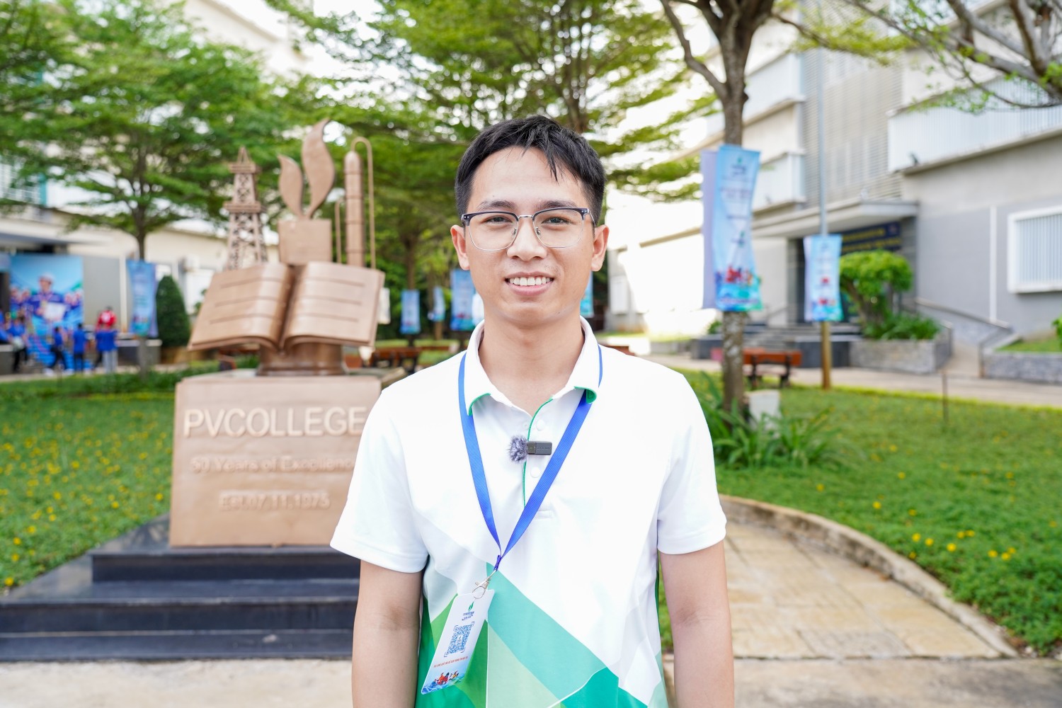 Anh Nguyễn Văn Trường, nhân viên giám sát kỹ thuật điều khiển tại PTSC M&C.