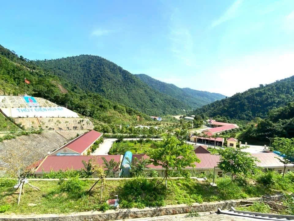 Một góc Nhà máy Thủy điện Hủa Na.