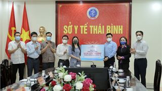 Petrovietnam trao tặng 2 xe cứu thương cho tỉnh Thái Bình