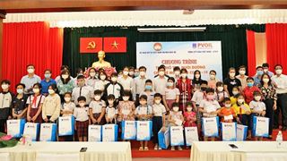 PVOIL - Nơi vòng tay nhân ái chia sẻ yêu thương