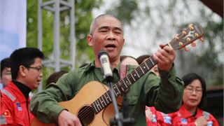 Bài hát về cụm giàn tiền tiêu