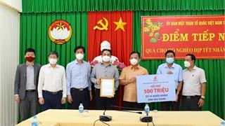 Petrovietnam trao hỗ trợ 500 triệu đồng chăm lo tết cho người nghèo tại Hậu Giang
