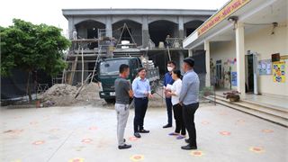 Người thợ lọc dầu Dung Quất mang nghĩa tình đến muôn nơi