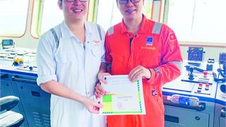 "Trên bước đường thành công không có bước chân của kẻ lười biếng"