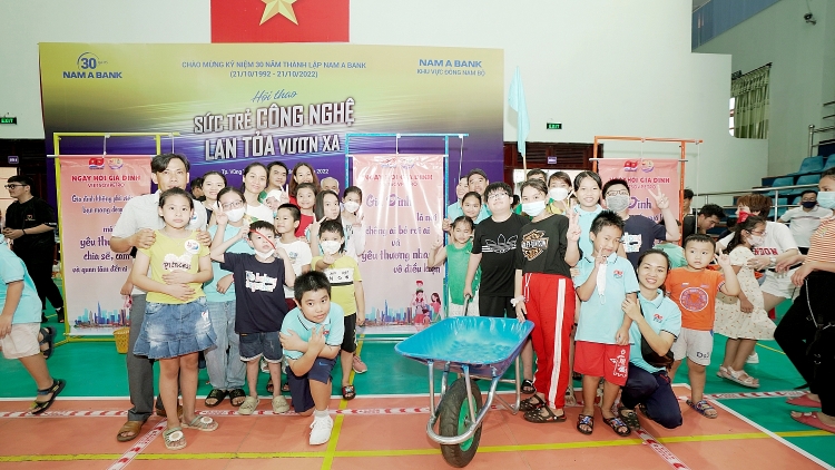 Ngày hội Gia đình Vietsovpetro 2022 với chủ đề “ Đồng hành và Tiếp bước tương lai” Ngày hội Gia đình Vietsovpetro 2022: “Đồng hành và tiếp bước tương lai”