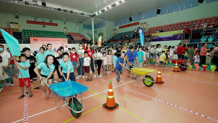 Ngày hội Gia đình Vietsovpetro 2022 với chủ đề “ Đồng hành và Tiếp bước tương lai” Ngày hội Gia đình Vietsovpetro 2022: “Đồng hành và tiếp bước tương lai”