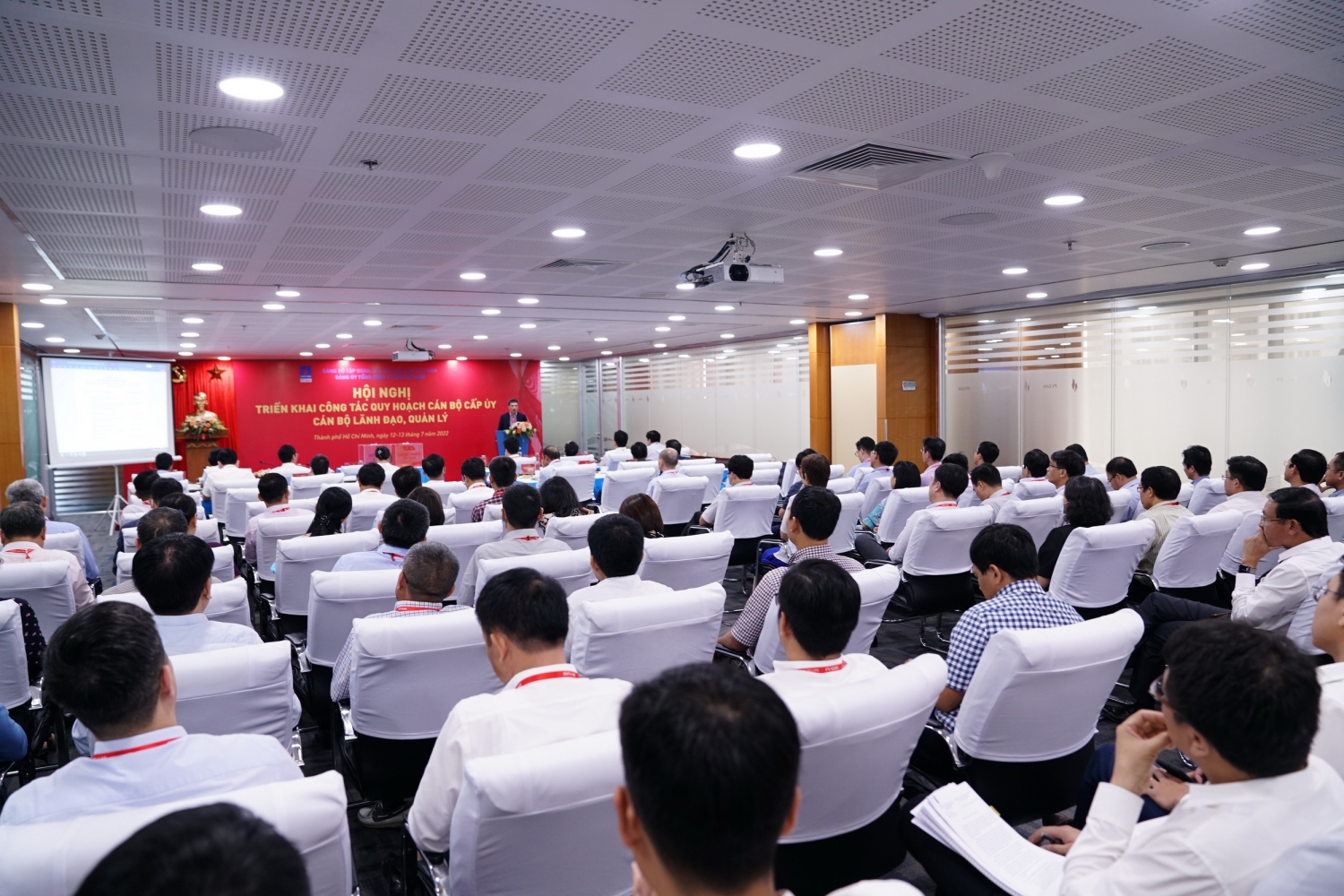 Hội nghị cán bộ chủ chốt tại bước 3 để lấy ý kiến phát hiện, giới thiệu nguồn quy hoạch Hội nghị cán bộ chủ chốt tại bước 3 để lấy ý kiến phát hiện, giới thiệu nguồn quy hoạch