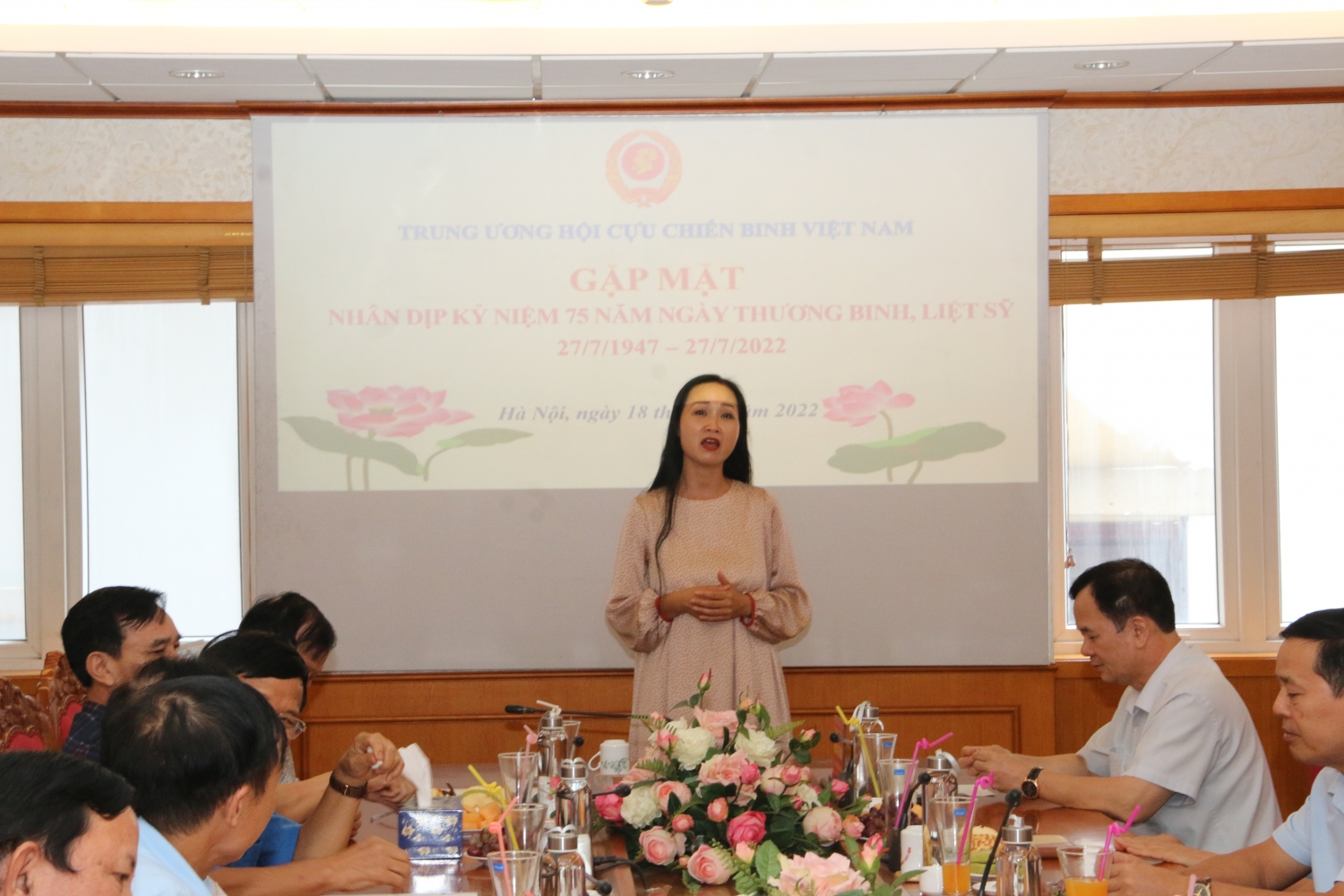 Hội CCB Tập đoàn tặng quà tri ân các thương binh đang công tác tại Trung ương Hội CCB Việt Nam
