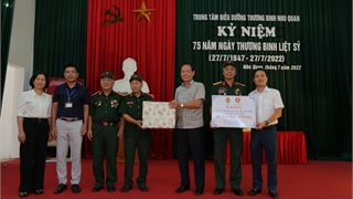 CĐ DKVN thăm, tặng quà thương, bệnh binh tại Trung tâm Điều dưỡng thương binh Nho Quan
