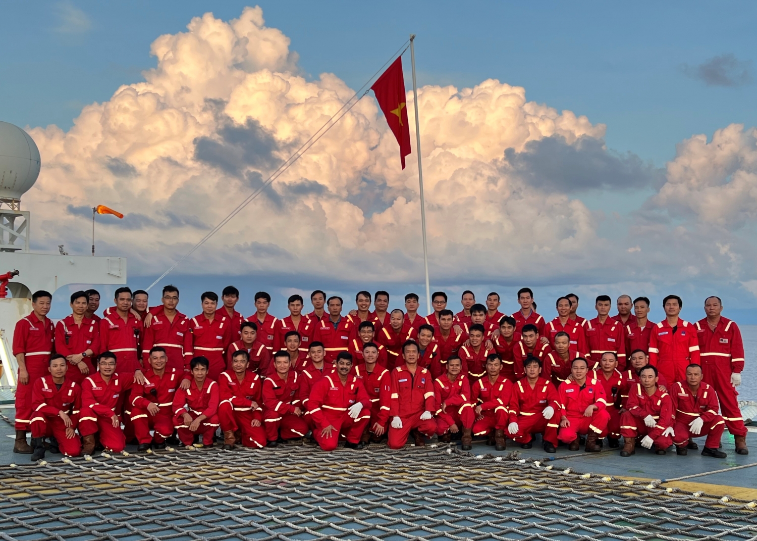 PPS tổ chức Lễ chào cờ mừng ngày Quốc khánh 2/9 trên tàu FPSO Ruby II PPS tổ chức Lễ chào cờ mừng ngày Quốc khánh 2/9 trên tàu FPSO Ruby II