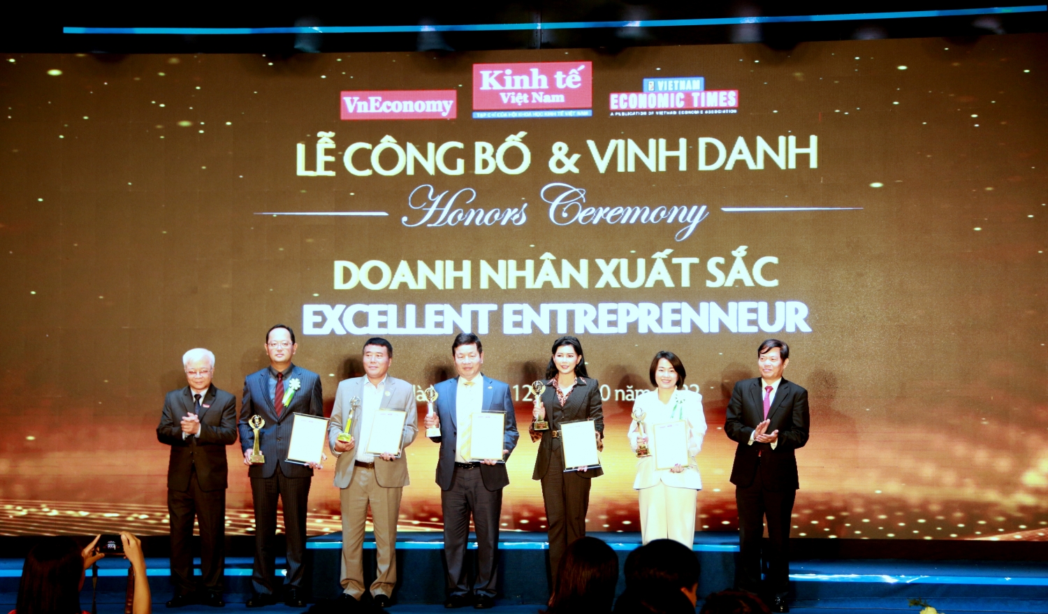 8 Doanh nhân xuất sắc 8 Doanh nhân xuất sắc