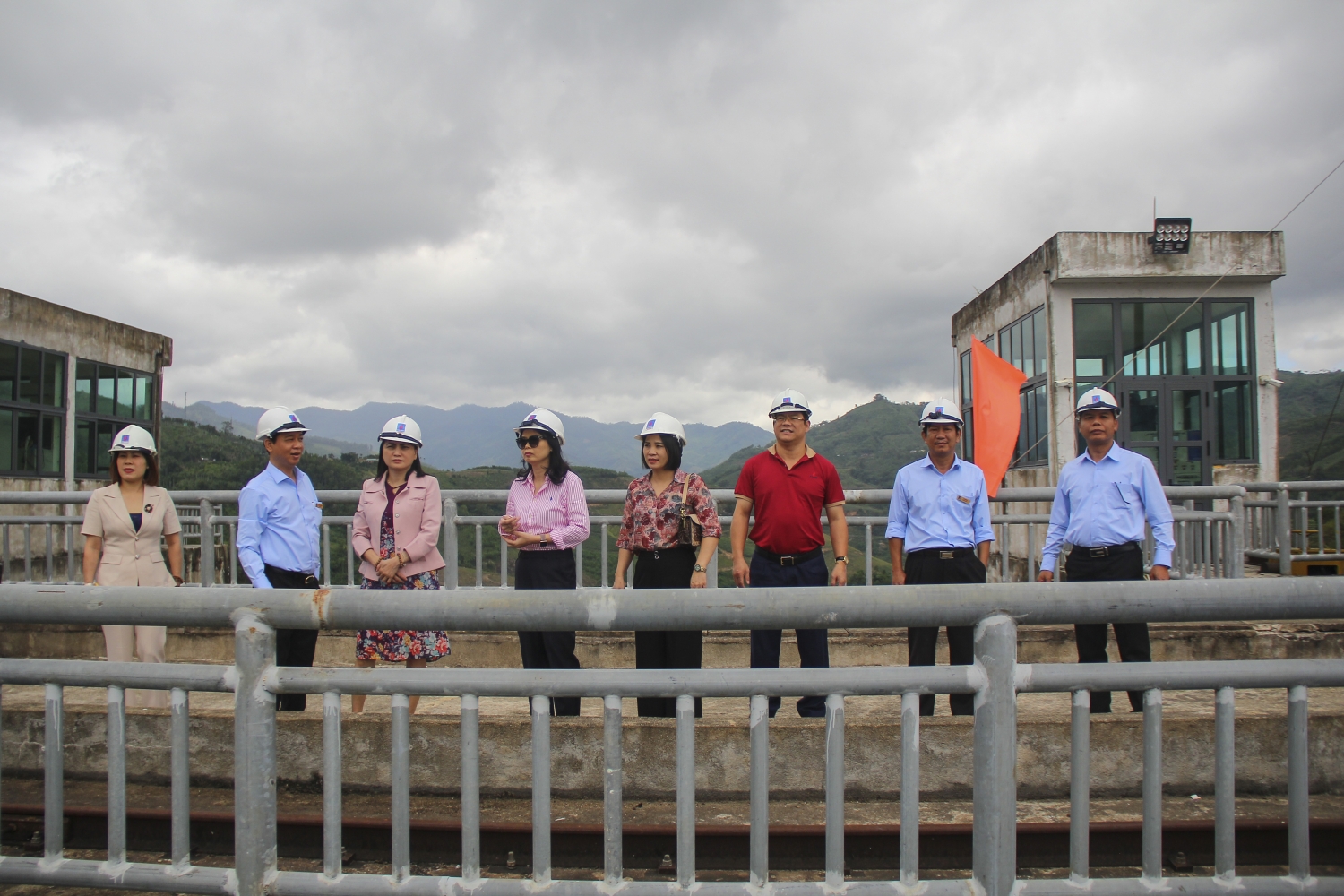 Công đoàn Dầu khí Việt Nam thăm, tặng quà cho người lao động PV Power DHC Công đoàn Dầu khí Việt Nam thăm, tặng quà cho người lao động PV Power DHC