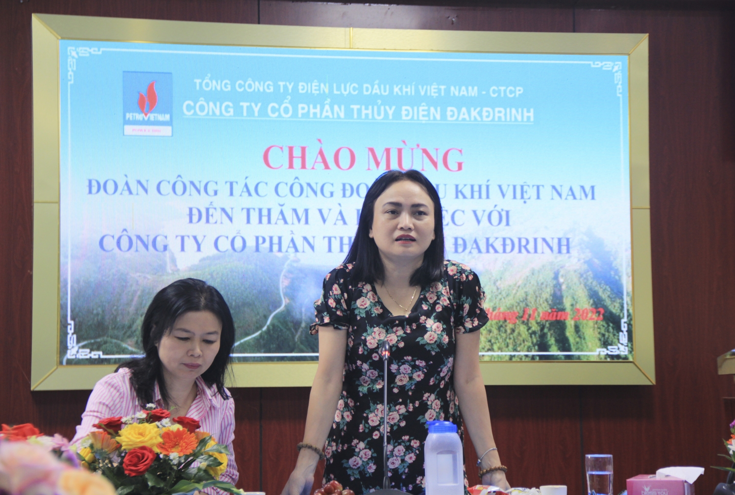 Công đoàn Dầu khí Việt Nam thăm, tặng quà cho người lao động PV Power DHC Công đoàn Dầu khí Việt Nam thăm, tặng quà cho người lao động PV Power DHC