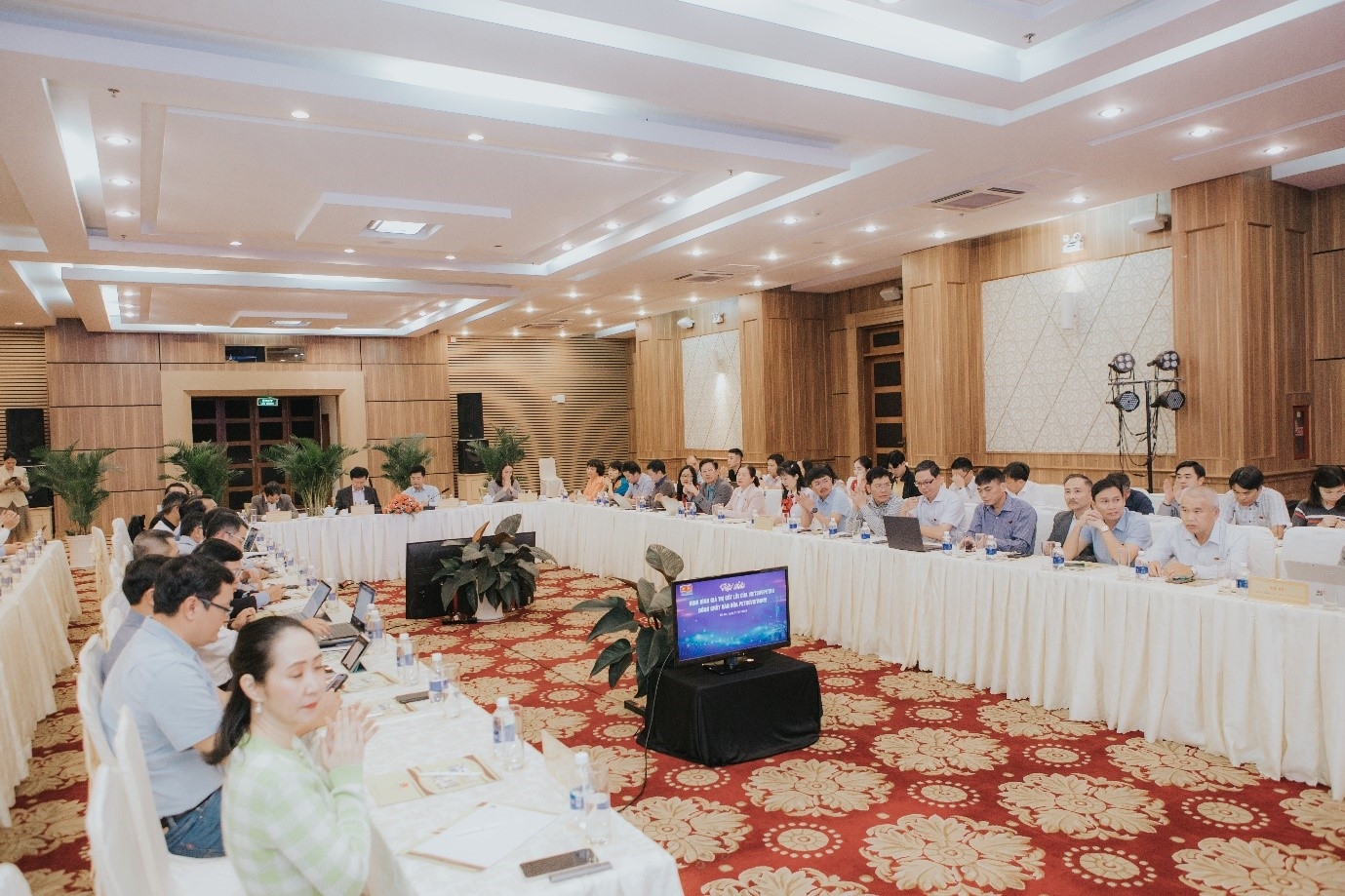 Định hình giá trị cốt lõi của Vietsovpetro trong dòng chảy văn hóa Petrovietnam Định hình giá trị cốt lõi của Vietsovpetro trong dòng chảy văn hóa Petrovietnam