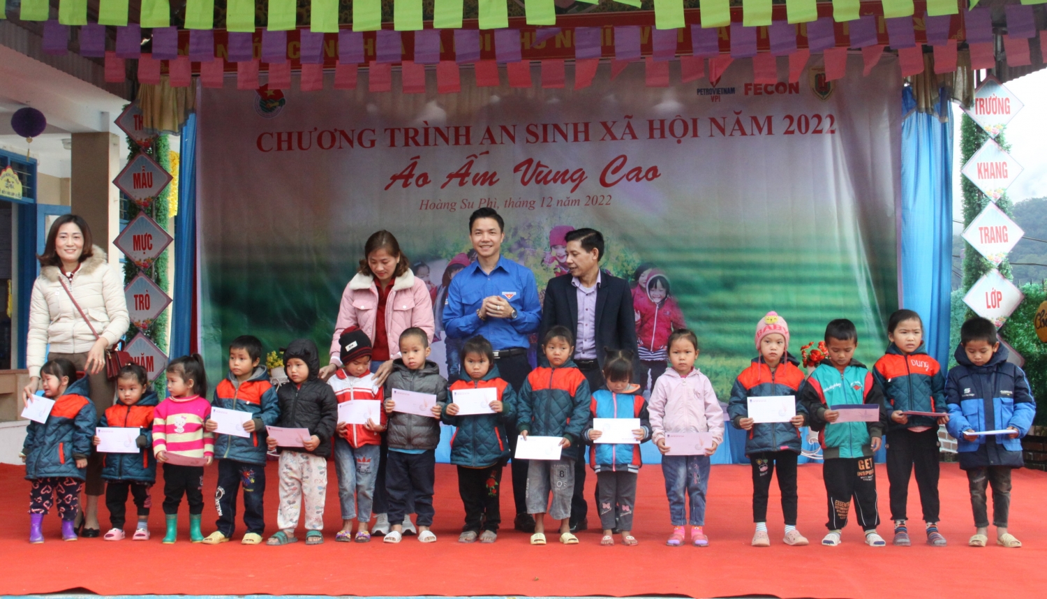 Tuổi trẻ VPI tổ chức đào tạo thực địa kết hợp chương trình Tuổi trẻ VPI tổ chức đào tạo thực địa kết hợp chương trình