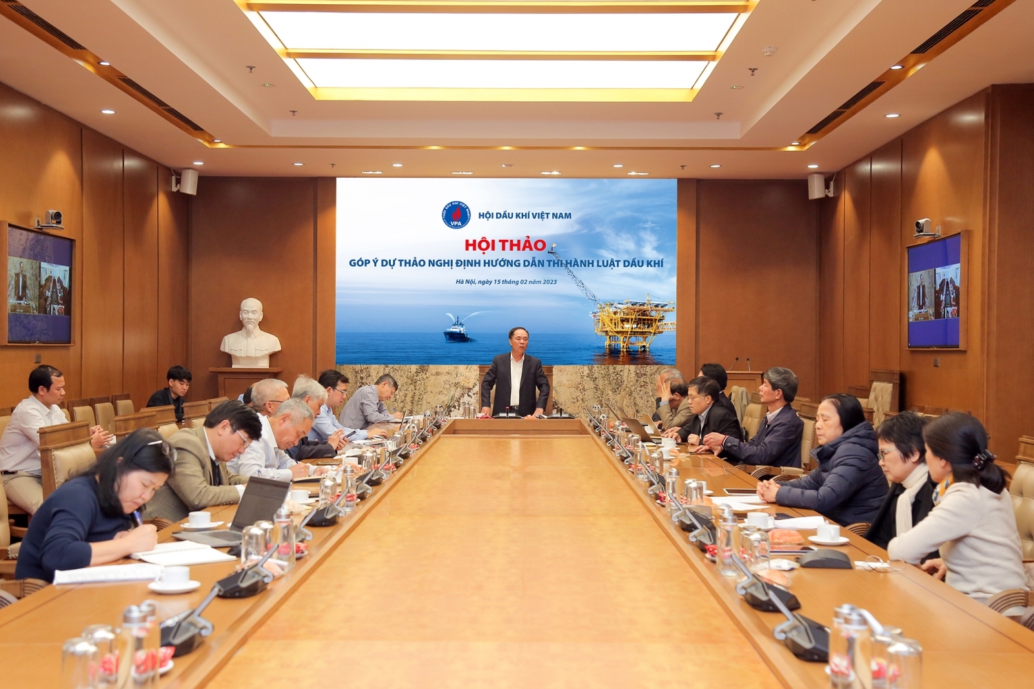 Hội Dầu khí Việt Nam (VPA) đã tổ chức Hội thảo góp ý dự thảo Nghị định hướng dẫn thi hành Luật Dầu khí năm 2022.