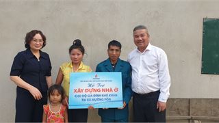 Điện Biên: Bàn giao nhà cho 8 hộ gia đình khó khăn do Petrovietnam hỗ trợ kinh phí