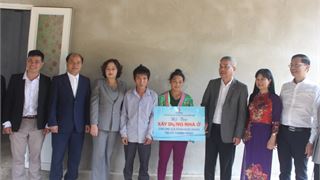 Điện Biên: Bàn giao 2 căn nhà do Petrovietnam hỗ trợ kinh phí cho gia đình khó khăn