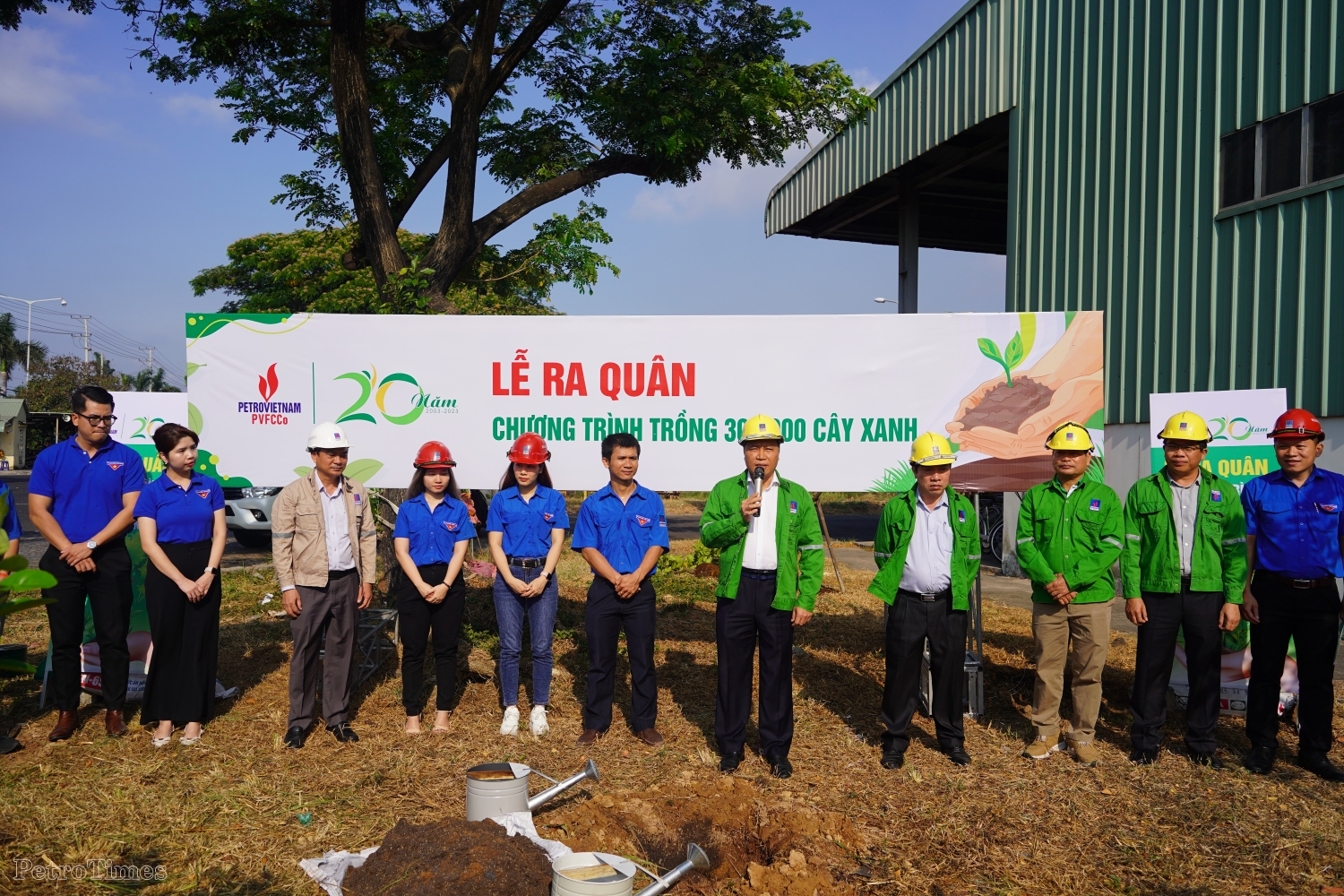 PVFCCo ra quân chương trình trồng 300.000 cây xanh