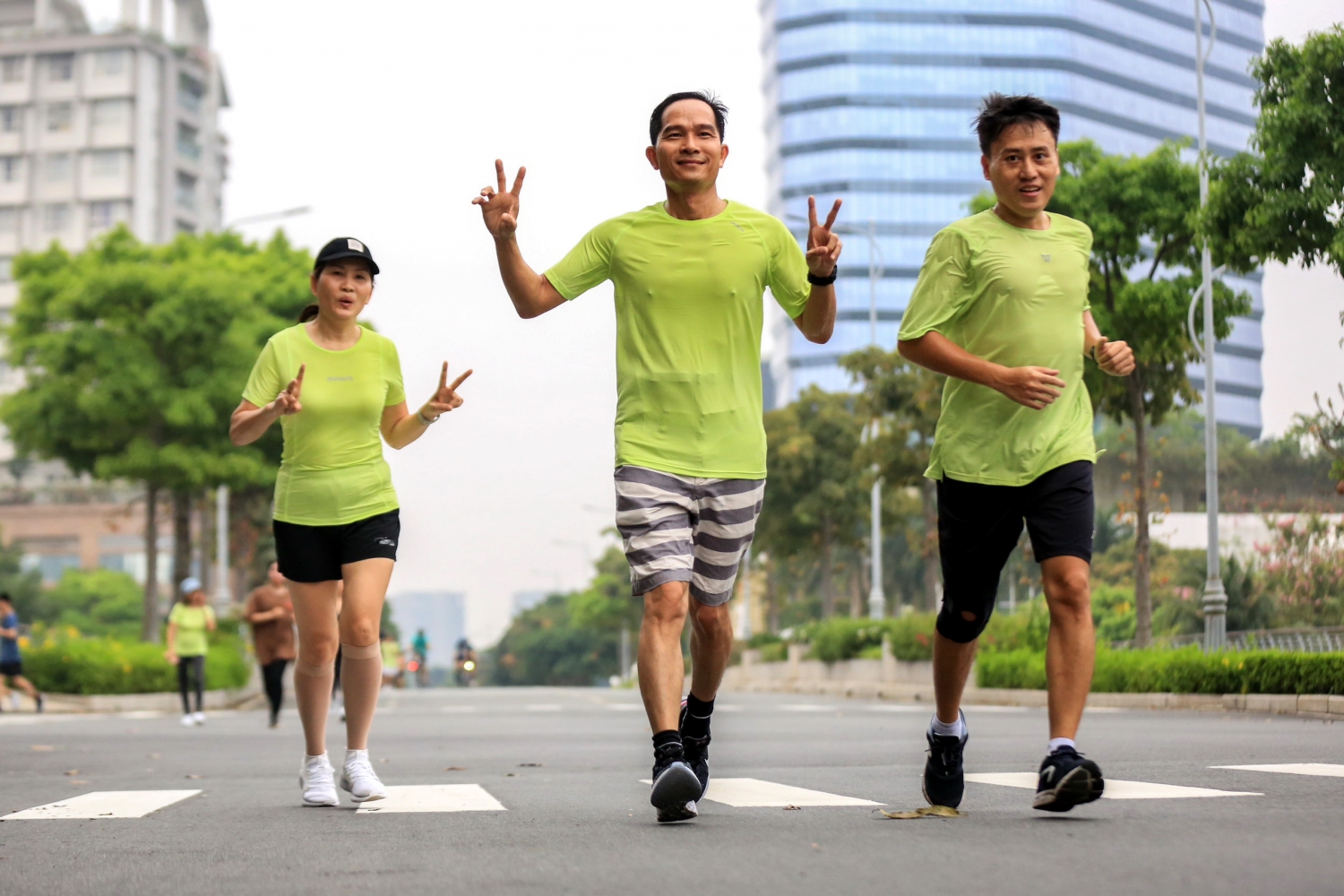 Sự có mặt của các Lãnh đạo Công ty Quản lý Dự án Khí làm giải chạy thêm hào hứng và thi đua Sự có mặt của các Lãnh đạo Công ty Quản lý Dự án Khí làm giải chạy thêm hào hứng và thi đua