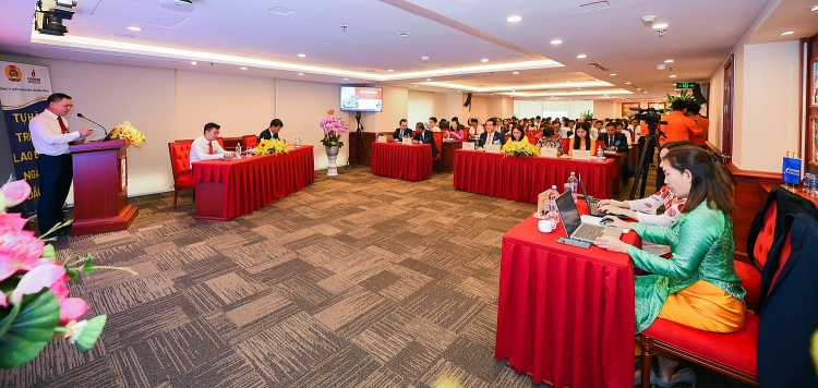 Công đoàn BIENDONG POC: Lao động sáng tạo, vượt qua thách thức Công đoàn BIENDONG POC: Lao động sáng tạo, vượt qua thách thức