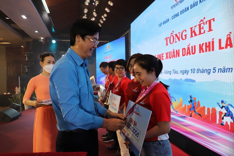 Công đoàn DKVN tổng kết và trao Giải chạy bộ online - Xuân Dầu khí 2023 CĐ DKVN tổng kết và trao Giải chạy bộ online Xuân Dầu khí 2023