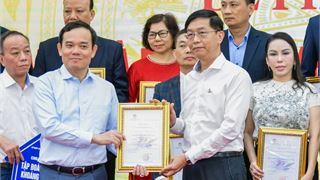 Petrovietnam trao ủng hộ 2 tỷ đồng xây dựng nhà Đại đoàn kết cho hộ nghèo của tỉnh Điện Biên