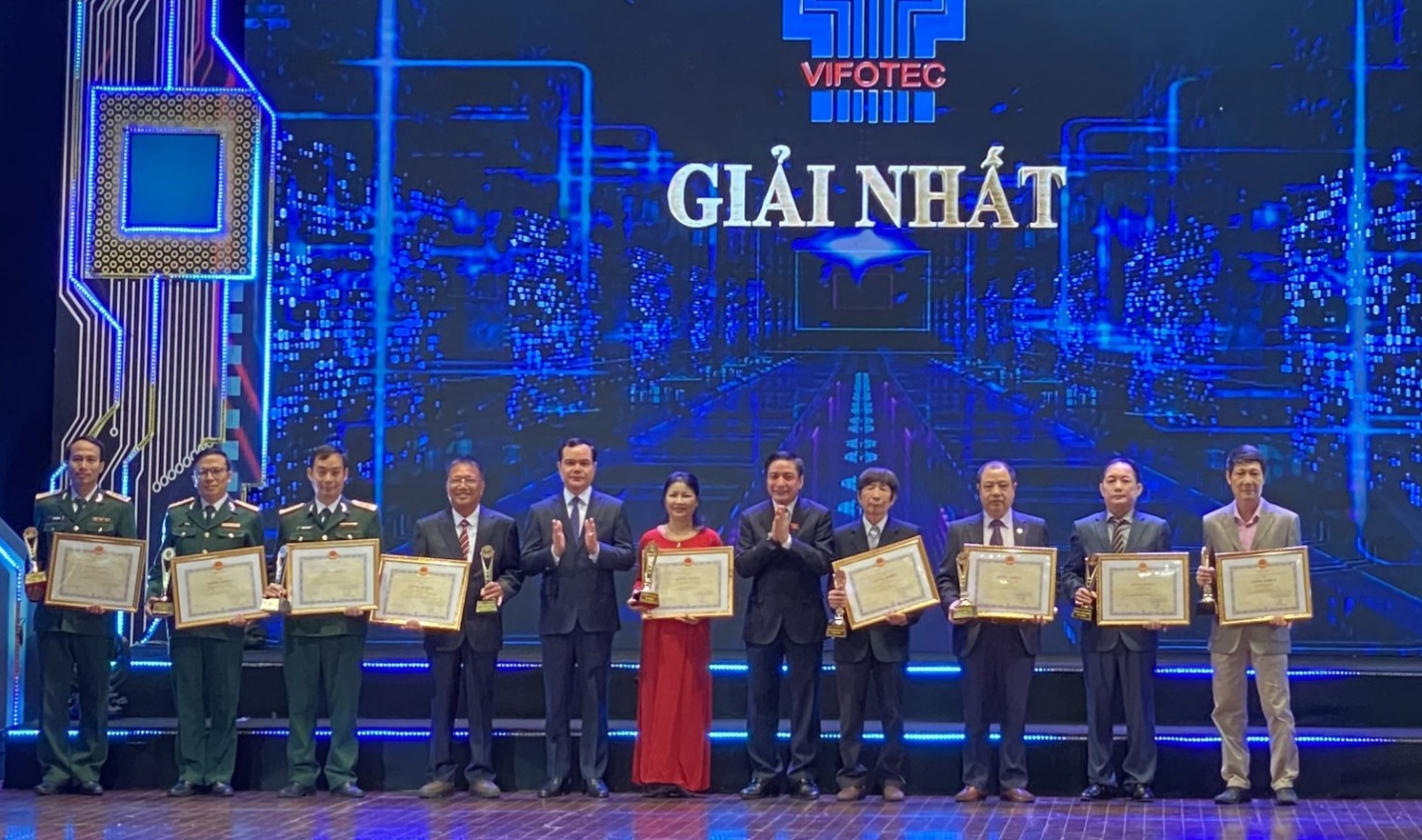 BIENDONG POC và Viện Dầu khí Việt Nam cùng giành giải Nhất Vifotec 2022”