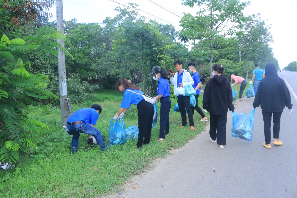 Đoàn thanh niên Xí nghiệp Cơ điện tổ chức chuỗi hoạt động thiện nguyện, bảo vệ môi trường Đoàn thanh niên Xí nghiệp Cơ điện tổ chức chuỗi hoạt động thiện nguyện, bảo vệ môi trường