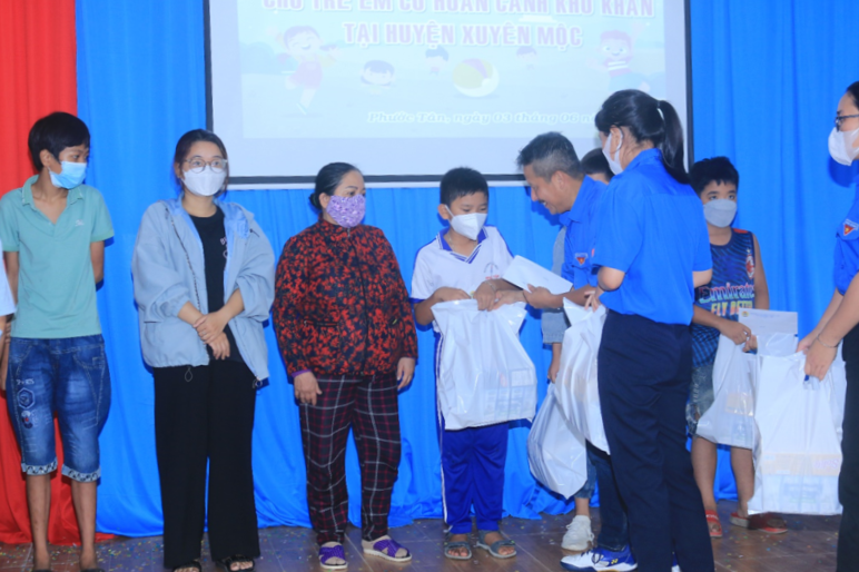Đoàn thanh niên Xí nghiệp Cơ điện tổ chức chuỗi hoạt động thiện nguyện, bảo vệ môi trường Đoàn thanh niên Xí nghiệp Cơ điện tổ chức chuỗi hoạt động thiện nguyện, bảo vệ môi trường