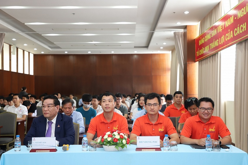 PVU tổ chức nói chuyện chuyên đề với chủ đề “Dầu khí trong kỷ nguyên 4.0”