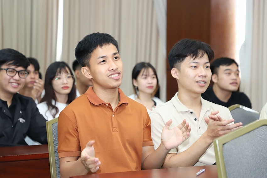 PVU tổ chức nói chuyện chuyên đề với chủ đề “Dầu khí trong kỷ nguyên 4.0”
