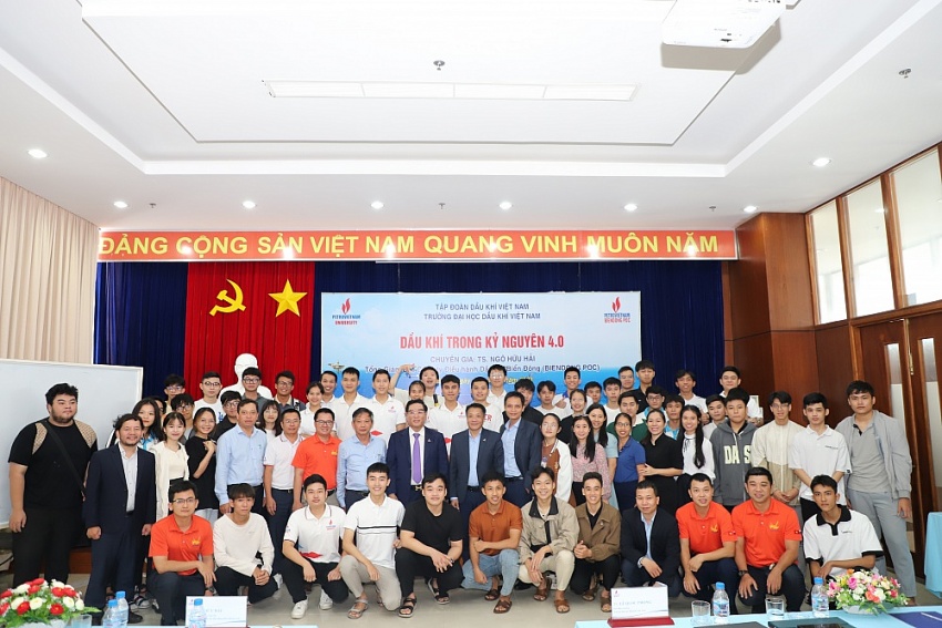 PVU tổ chức nói chuyện chuyên đề với chủ đề “Dầu khí trong kỷ nguyên 4.0”