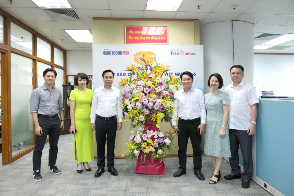 Lãnh đạo các tổ chức chính trị và đơn vị thành viên Petrovietnam chúc mừng Tạp chí Năng lượng Mới/PetroTimes nhân ngày Báo chí cách mạng Việt Nam Lãnh đạo các tổ chức chính trị và đơn vị thành viên Petrovietnam chúc mừng Tạp chí Năng lượng Mới/PetroTimes nhân ngày Báo chí cách mạng Việt Nam