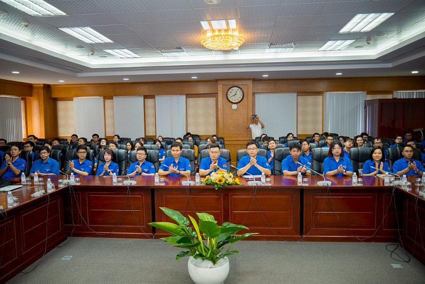 Tuổi trẻ tiếp bước truyền thống, phát huy văn hóa Vietsovpetro Tuổi trẻ tiếp bước truyền thống, phát huy văn hóa Vietsovpetro