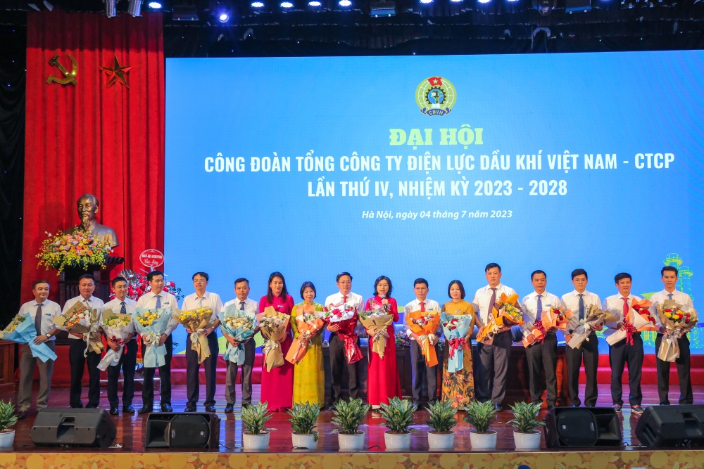 Công đoàn PV Power thắp lửa vinh quang, thắp sáng tự hào Công đoàn PV Power thắp lửa vinh quang, thắp sáng tự hào
