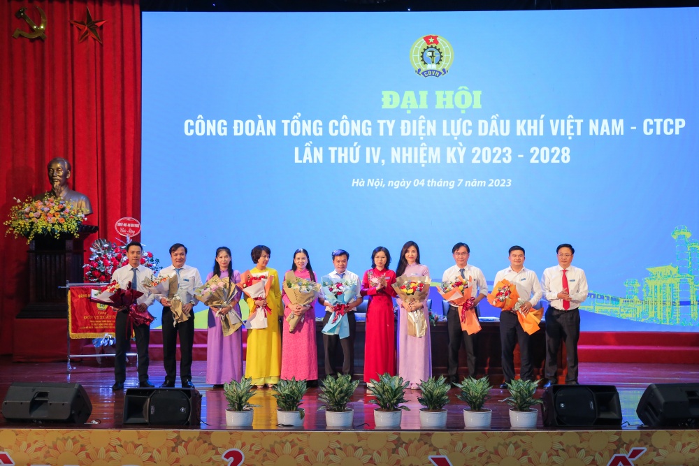 Công đoàn PV Power thắp lửa vinh quang, thắp sáng tự hào Công đoàn PV Power thắp lửa vinh quang, thắp sáng tự hào