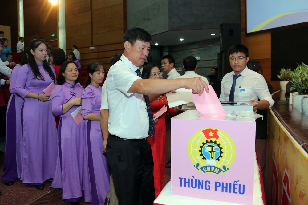Công đoàn PV Power thắp lửa vinh quang, thắp sáng tự hào Công đoàn PV Power thắp lửa vinh quang, thắp sáng tự hào