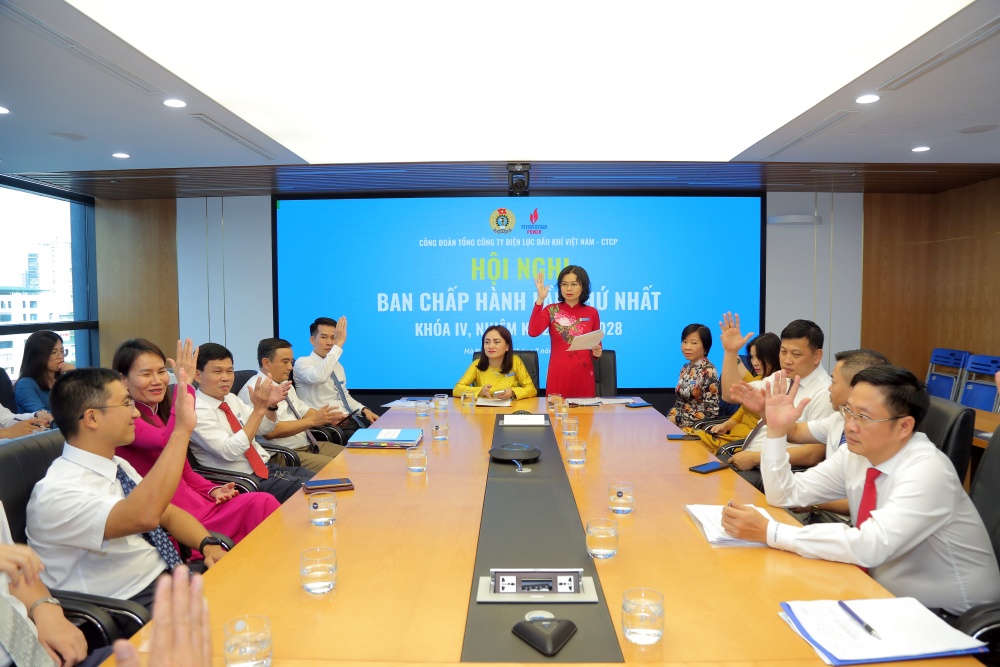 Phiên họp thứ Nhất BCH Công đoàn TCT khóa IV, nhiệm kỳ 2023-2028 Phiên họp thứ Nhất BCH Công đoàn TCT khóa IV, nhiệm kỳ 2023-2028