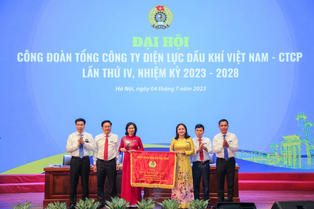 Công đoàn PV Power thắp lửa vinh quang, thắp sáng tự hào Công đoàn PV Power thắp lửa vinh quang, thắp sáng tự hào
