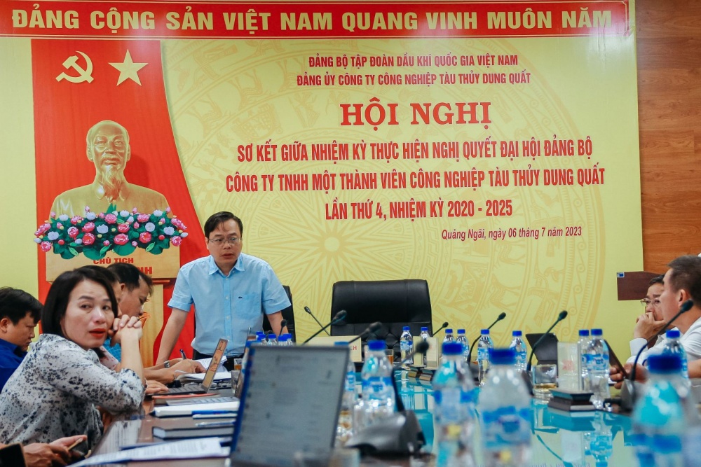 Đảng bộ DQS sơ kết giữa nhiệm kỳ thực hiện nghị quyết Đại hội lần thứ IV, 2020-2025 Đảng bộ DQS sơ kết giữa nhiệm kỳ thực hiện nghị quyết Đại hội lần thứ IV, 2020-2025
