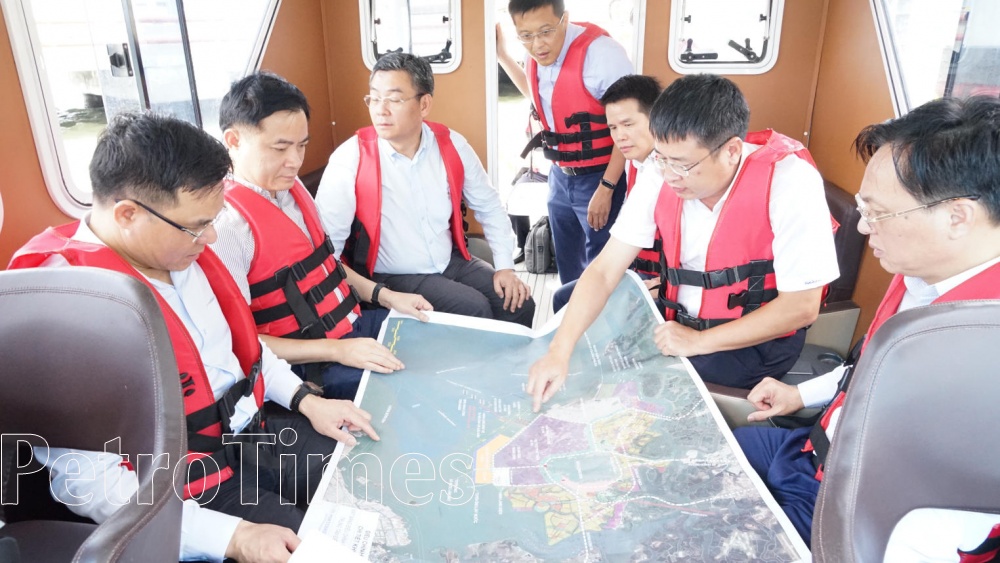 Lãnh đạo Petrovietnam thăm Tổ hợp Lọc hóa dầu Long Sơn và khảo sát khu vực dự kiến đầu tư dự án Lãnh đạo Petrovietnam thăm Tổ hợp Lọc hóa dầu Long Sơn và khảo sát khu vực dự kiến đầu tư dự án tại Long Sơn