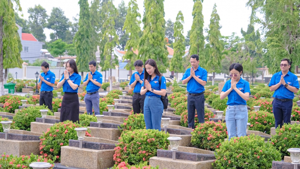 PTSC với “Hành trình tri ân năm 2023” tại tỉnh Bà Rịa – Vũng Tàu PTSC với “Hành trình tri ân năm 2023” tại tỉnh Bà Rịa – Vũng Tàu