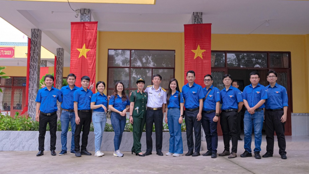 PTSC với “Hành trình tri ân năm 2023” tại tỉnh Bà Rịa – Vũng Tàu PTSC với “Hành trình tri ân năm 2023” tại tỉnh Bà Rịa – Vũng Tàu