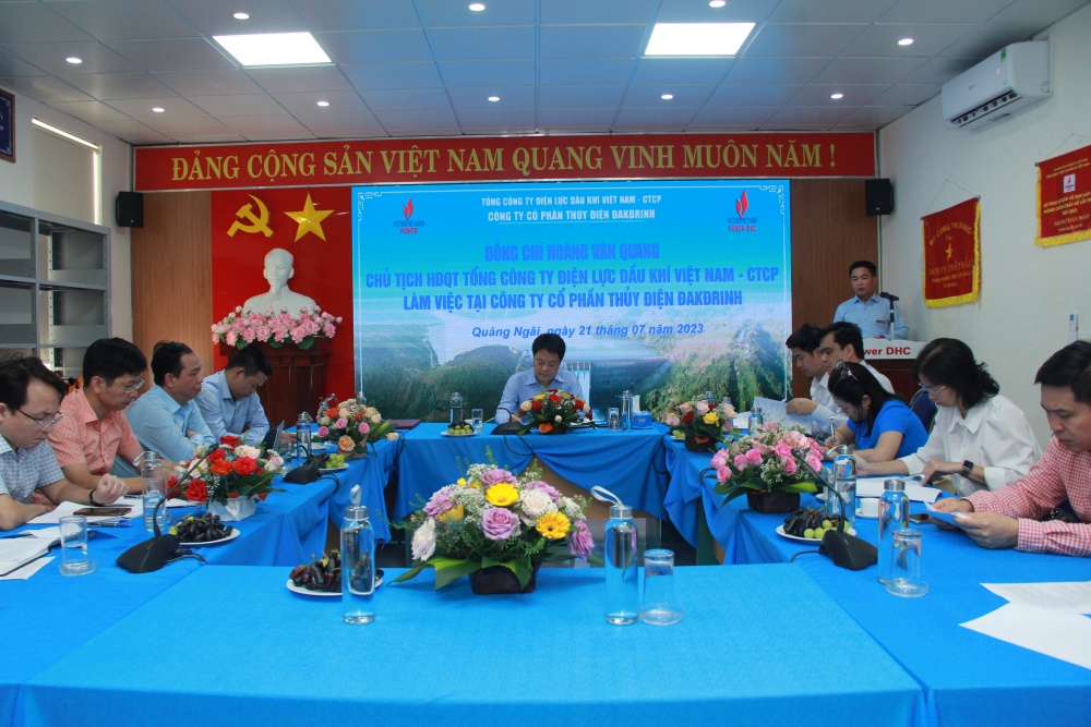 Chủ tịch HĐQT PV Power Hoàng Văn Quang đến thăm và làm việc tại thuỷ điện Đakđrinh